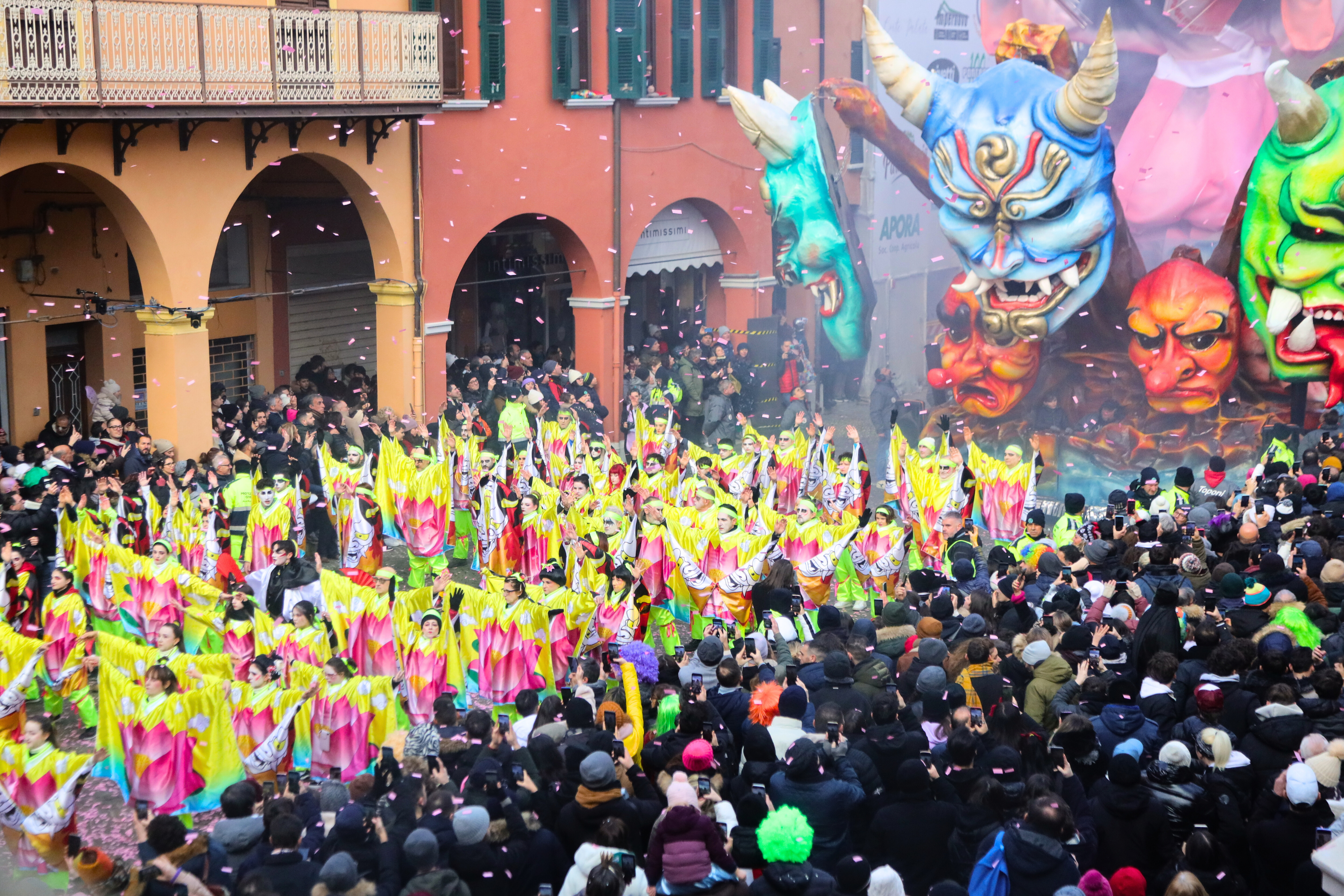 piazza Guercno carnevale_home